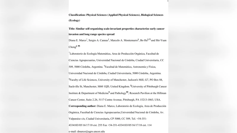 Similar self-organizing scale-invariant properties characterize early   cancer invasion and long range species spread