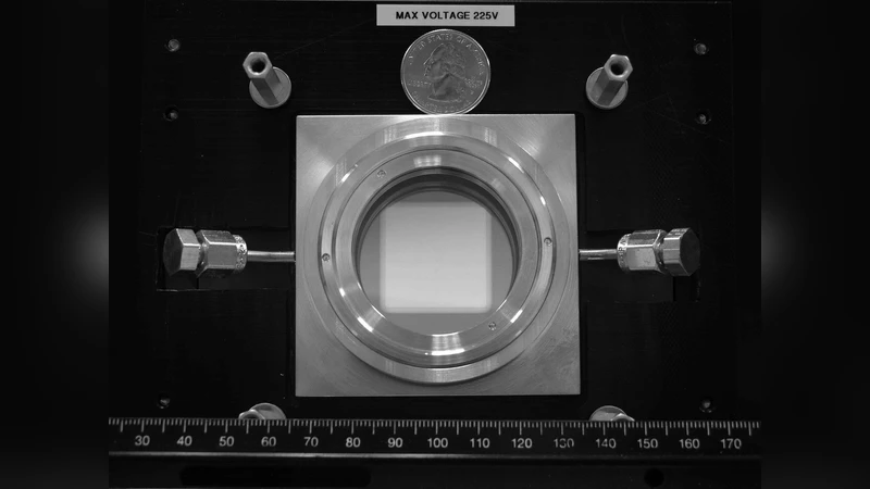 Stroke saturation on a MEMS deformable mirror for woofer-tweeter   adaptive optics