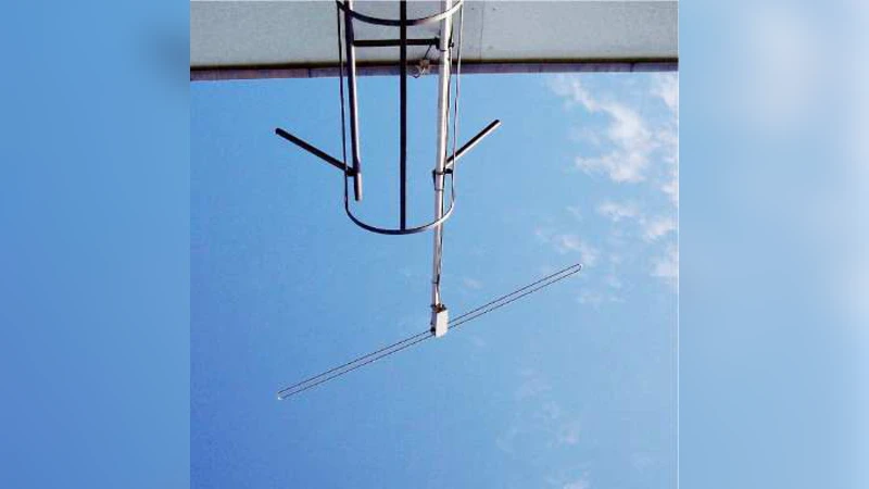 New method for the time calibration of an interferometric radio antenna   array