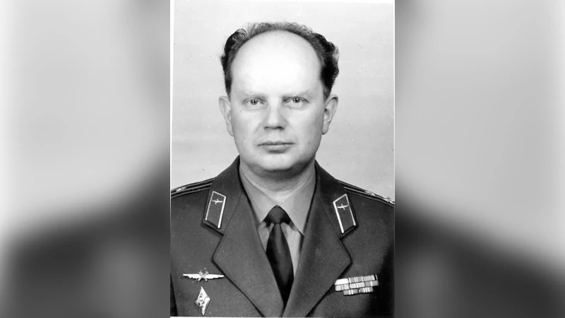 Recurrent algorithms for detection of stochastic signals in the state   space