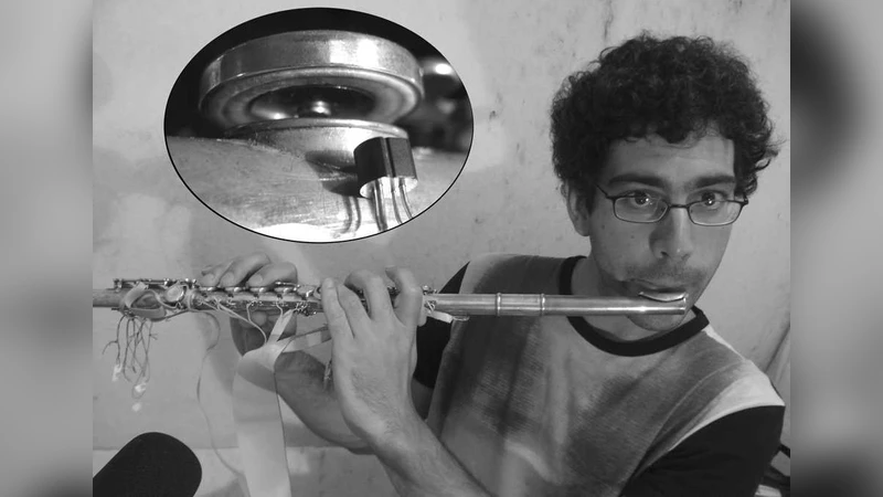 The kinetics and acoustics of fingering and note transitions on the   flute