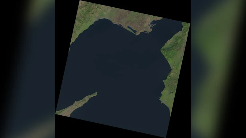 Vectorization of Large Amounts of Raster Satellite Images in a   Distributed Architecture Using HIPI