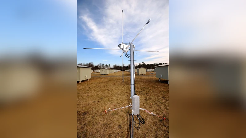 The LOPES experiment - recent results, status and perspectives