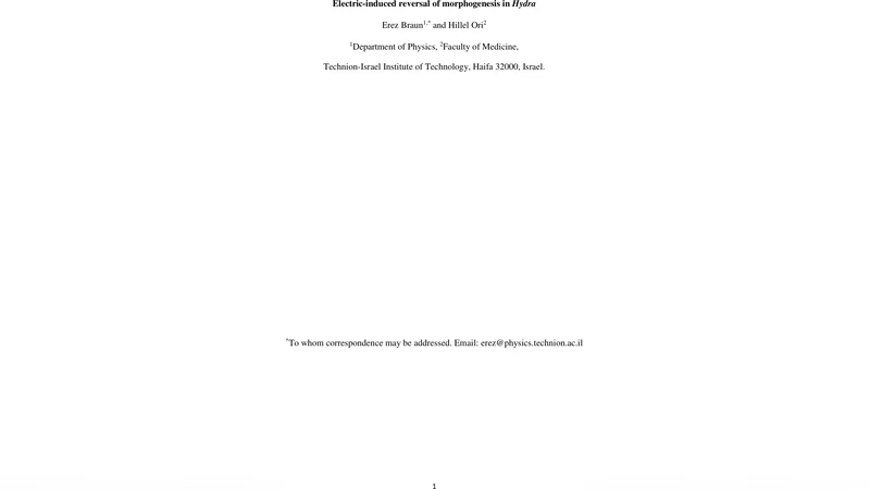 Electric-induced reversal of morphogenesis in Hydra