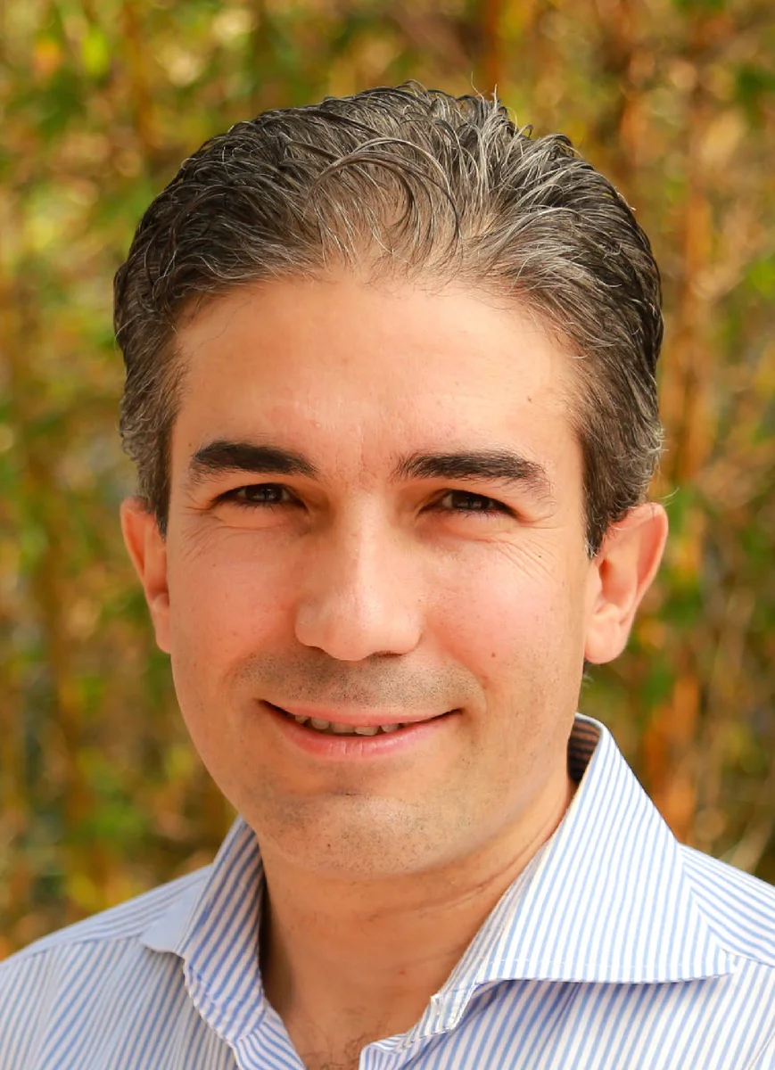 Transient Stability of Droop-Controlled Inverter Networks with Operating   Constraints