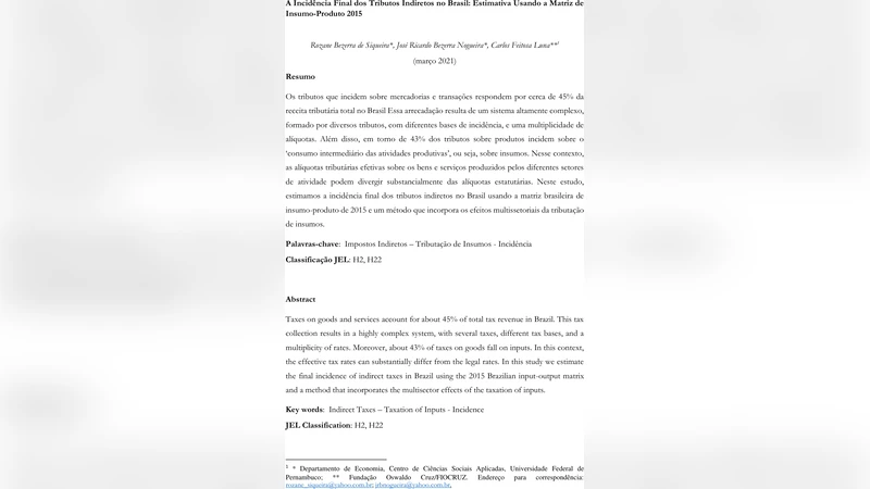 Augmenting Text Mining Approaches with Social Network Analysis to Understand the Complex Relationships among Users' Requests: a Case Study of the Android Operating System