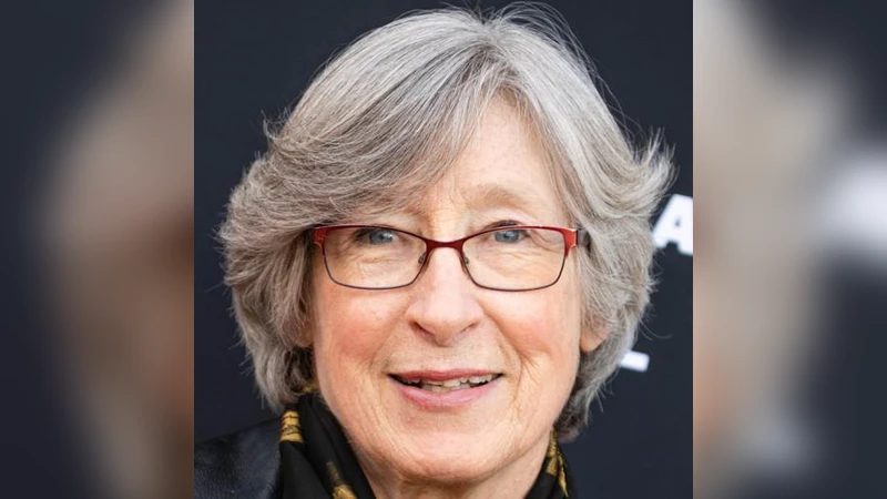 Intellicise Wireless Networks Meet Agentic AI: A Security and Privacy Perspective