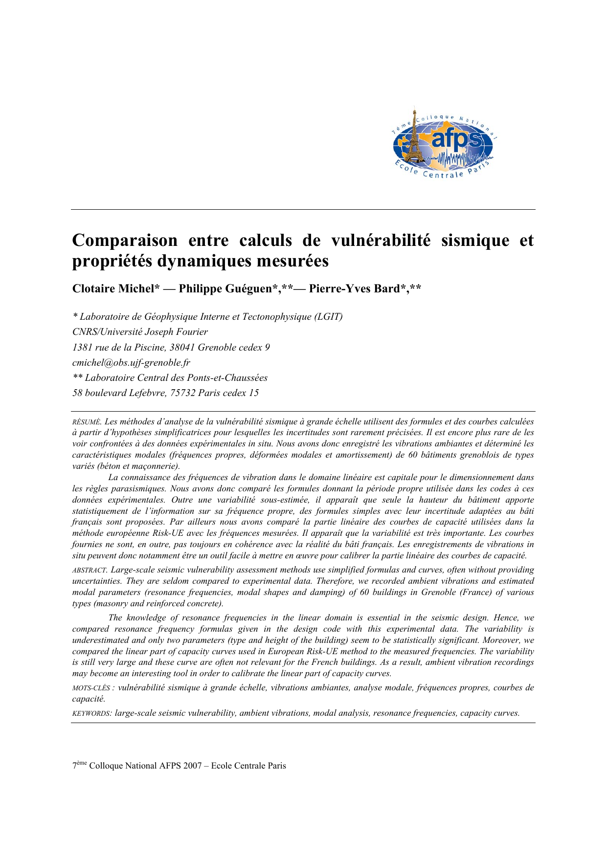 Comparaison entre calculs de vulnerabilite sismique et   proprietes dynamiques mesurees