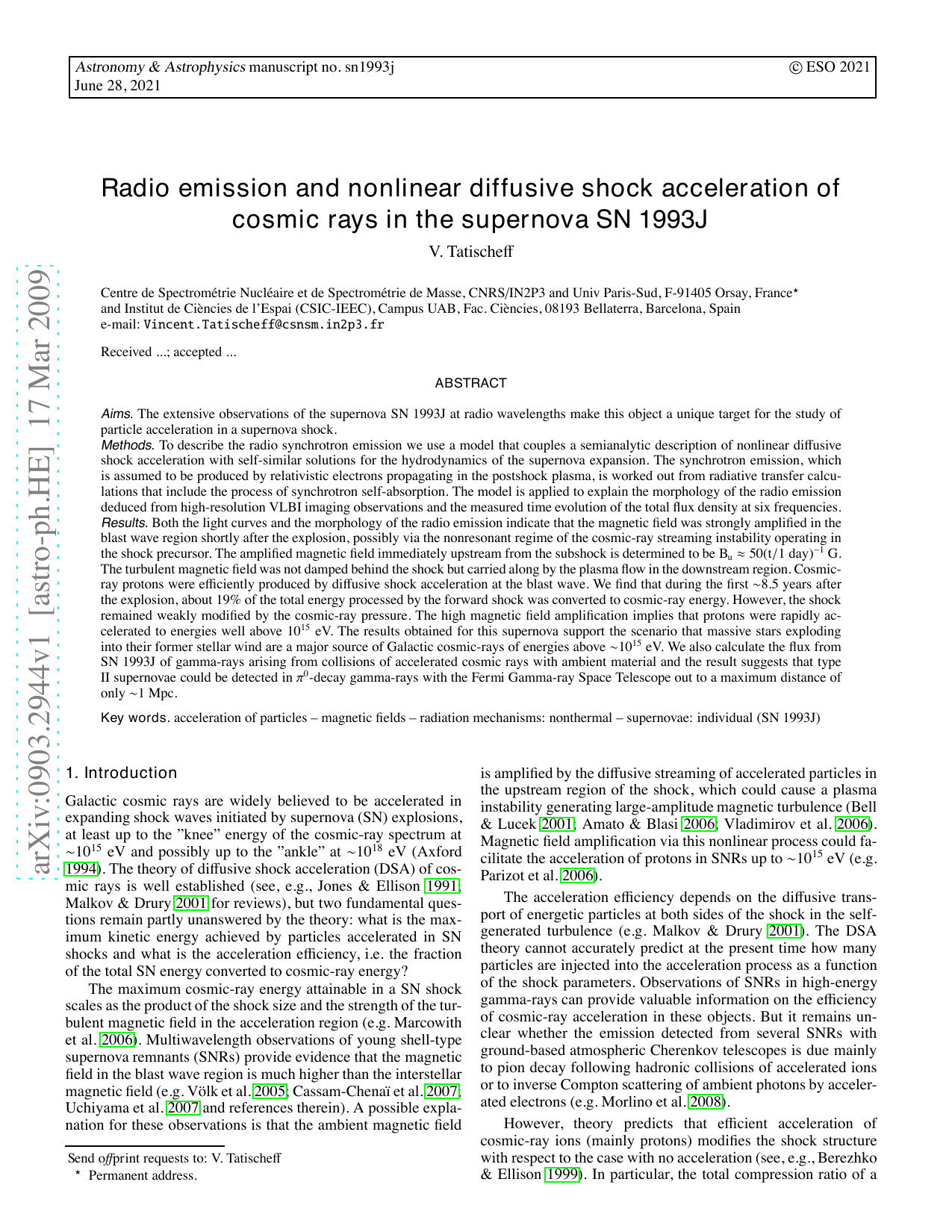 Radio emission and nonlinear diffusive shock acceleration of cosmic rays   in the supernova SN 1993J