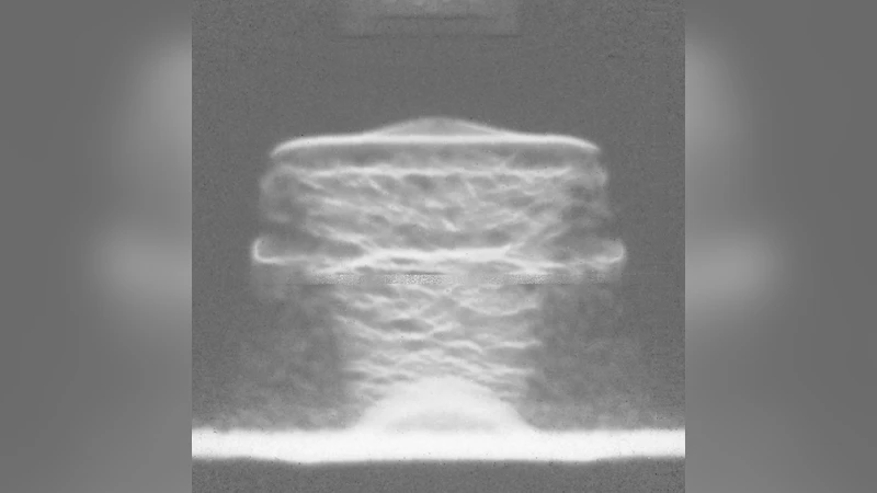 충격 용융 주석의 양성자 방사선 이미지 분석