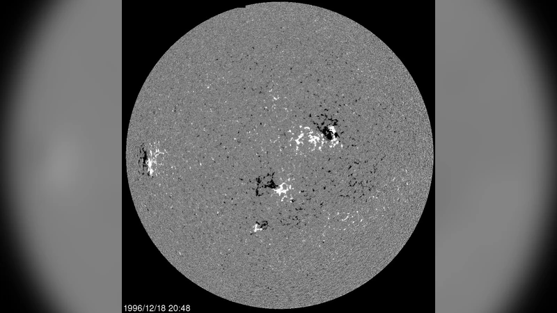 활동 영역 분산 모델링을 통한 코로나 에너지 주입 정량화